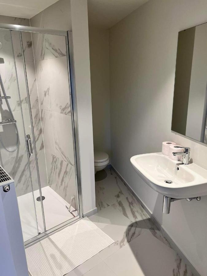 Prachtige Kamer In Centrum Brugge Met Badkamer ! Εξωτερικό φωτογραφία