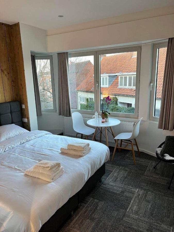 Prachtige Kamer In Centrum Brugge Met Badkamer ! Εξωτερικό φωτογραφία